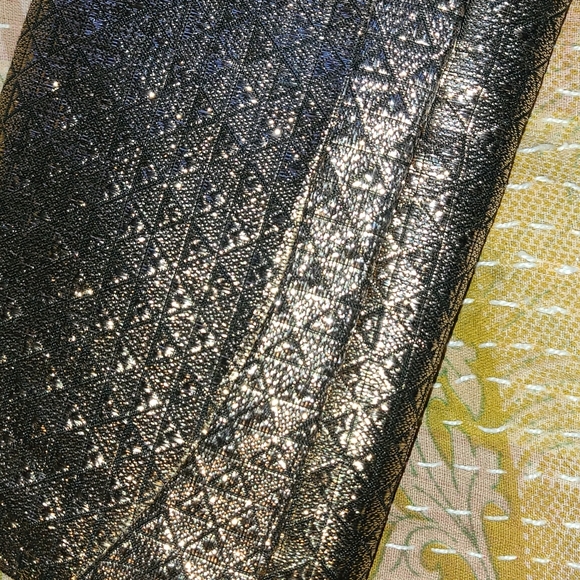 Vintage gold clutch - Picture 2 of 5